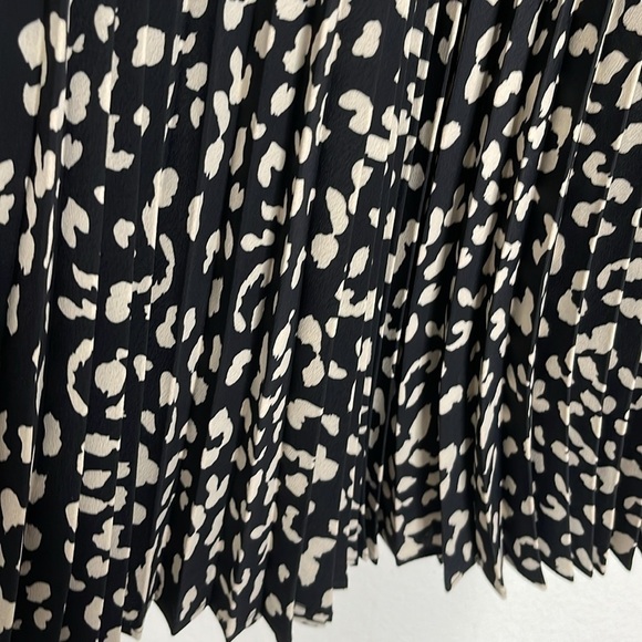 Bardot Black Beige High Waisted Pleated Midi Skirt Size Small / 6 - Picture 4 of 8